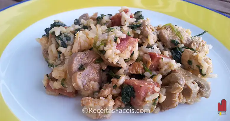 Receita fácil de receita de arroz de frango espinafres